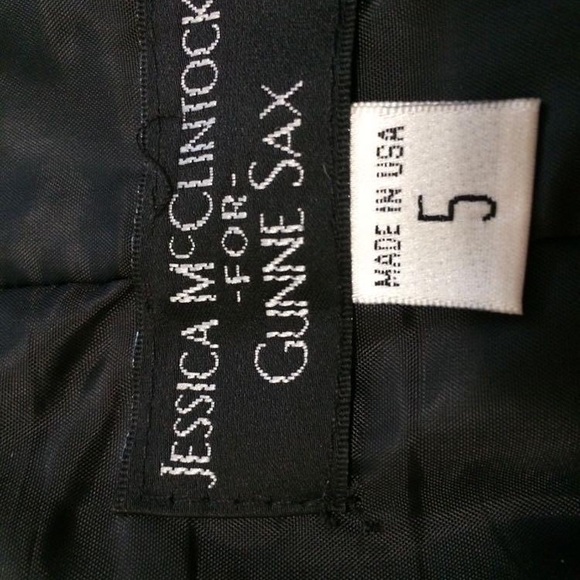 Prom dress black and gold details. Size US 5 - Picture 3 of 3